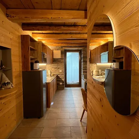 Ranuncolo 4 Apartamento Sùtrio